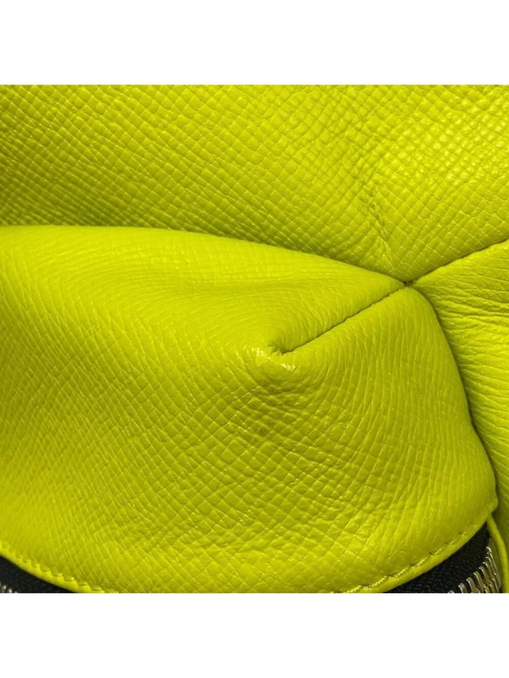 Louis Vuitton Backpack Taigarama Discovery Jaune Leather Cowhide